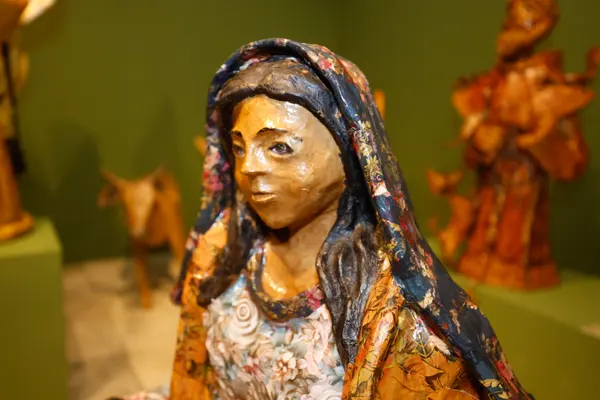 Governador de Minas conhece exposições no Palácio das Artes que celebram a cultura do estado