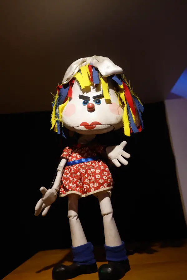 Governador de Minas conhece exposições no Palácio das Artes que celebram a cultura do estado