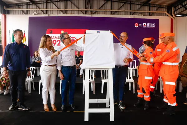 Governo de Minas inaugura nova sede do Corpo de Bombeiros em Uberaba e anuncia concurso para a corporação
