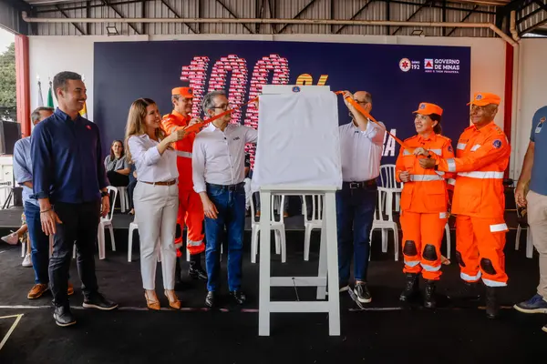 Governo de Minas inaugura nova sede do Corpo de Bombeiros em Uberaba e anuncia concurso para a corporação