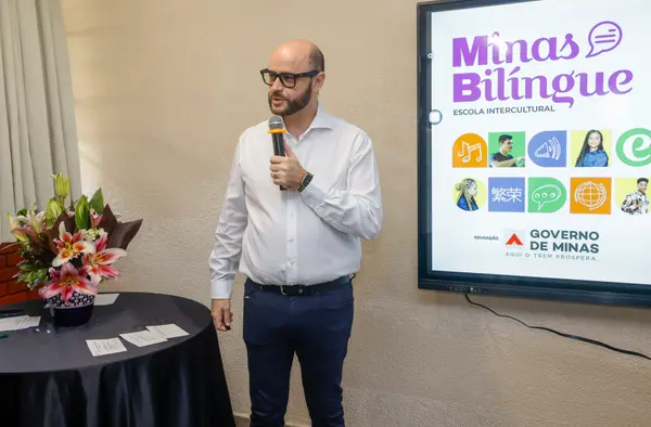 Minas Bilíngue foi lançado em novembro de 2025