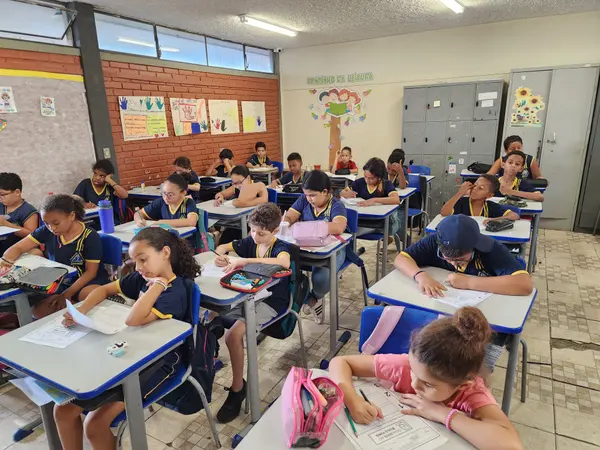 A Escola Estadual Professora Maria Amélia Guimarães é uma das 30 selecionadas para o Minas Bilíngue em 2026