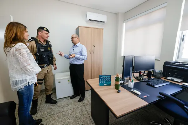 Governo de Minas acompanha entregas da Saúde e Segurança no Centro-Oeste do estado