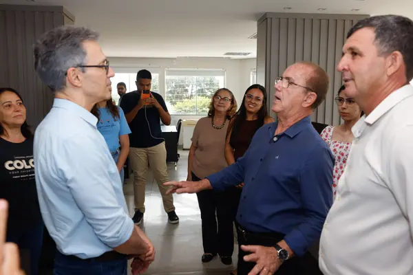 Governo de Minas acompanha entregas da Saúde e Segurança no Centro-Oeste do estado