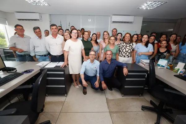 Governo de Minas acompanha entregas da Saúde e Segurança no Centro-Oeste do estado