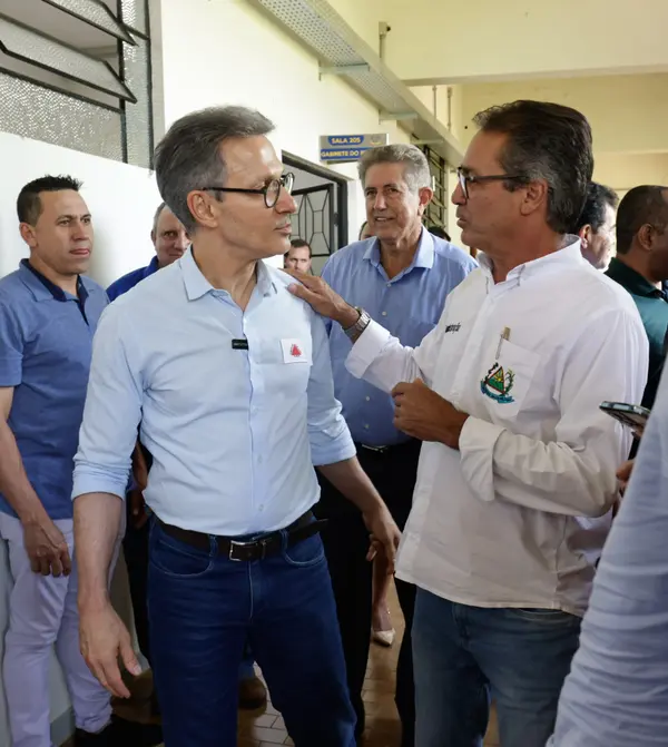 Governo de Minas acompanha entregas da Saúde e Segurança no Centro-Oeste do estado