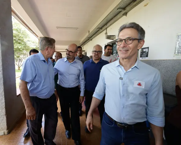 Governo de Minas acompanha entregas da Saúde e Segurança no Centro-Oeste do estado