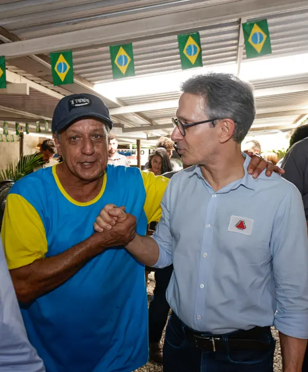 Governo de Minas acompanha entregas da Saúde e Segurança no Centro-Oeste do estado