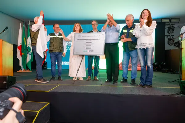 Governo de Minas inaugura projeto inédito da Cemig em Serra da Saudade, menor município do Brasil