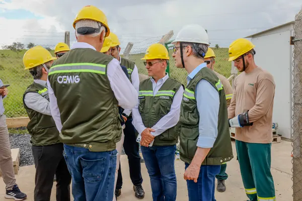 Governo de Minas inaugura projeto inédito da Cemig em Serra da Saudade, menor município do Brasil
