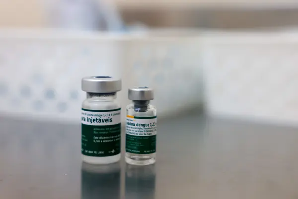 Minas inicia imunização contra a dengue com vacina 100% nacional, de dose única, em Nova Lima