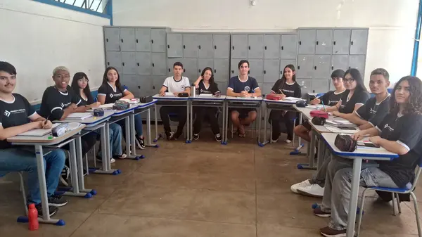 Estudantes de escola estadual de Minas Gerais representarão o Brasil em olimpíada internacional de Matemática na Tailândia