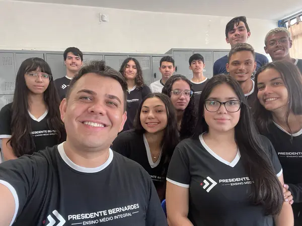 Estudantes de escola estadual de Minas Gerais representarão o Brasil em olimpíada internacional de Matemática na Tailândia