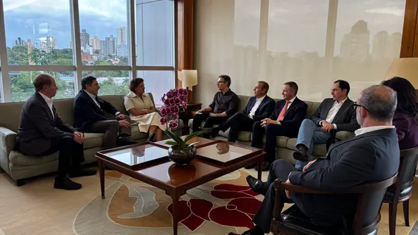 Governador destaca responsabilidade fiscal e transição energética em conferência internacional em São Paulo