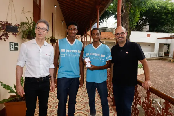 Aplicativo Minha Escola MG amplia acesso à vida escolar dos estudantes da rede estadual