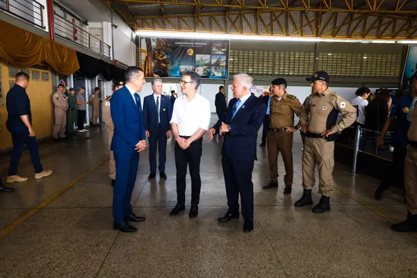 Governo de Minas participa da entrega de helicóptero e caminhão-tanque à Polícia Militar