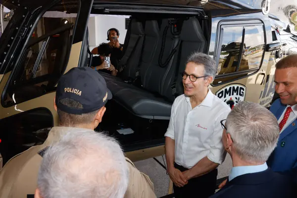 Governo de Minas participa da entrega de helicóptero e caminhão-tanque à Polícia Militar