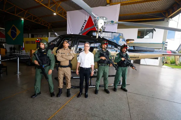 Governo de Minas participa da entrega de helicóptero e caminhão-tanque à Polícia Militar
