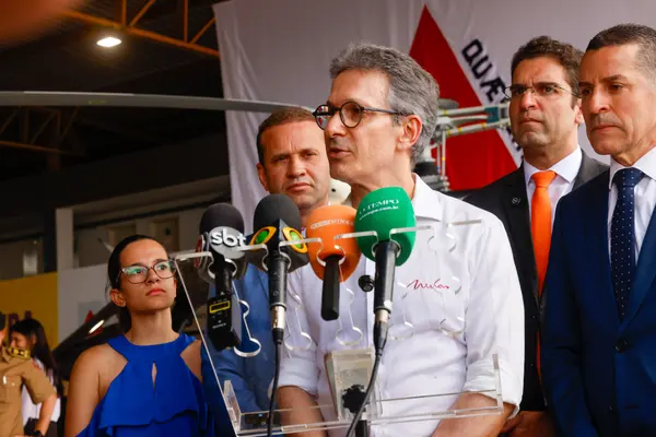 Governo de Minas participa da entrega de helicóptero e caminhão-tanque à Polícia Militar