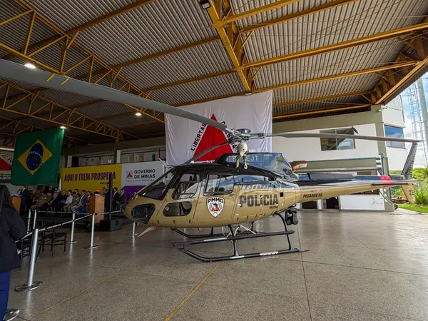 Governo de Minas participa da entrega de helicóptero e caminhão-tanque à Polícia Militar