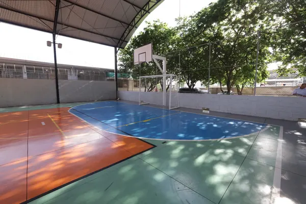 Governo de Minas entrega obras de revitalização de escola estadual em Ipatinga