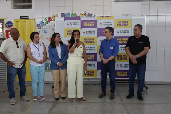 Governo de Minas entrega obras de revitalização de escola estadual em Ipatinga