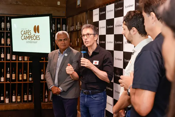 Governo de Minas participa do lançamento da linha Cafés Campeões do Supermercado Verdemar
