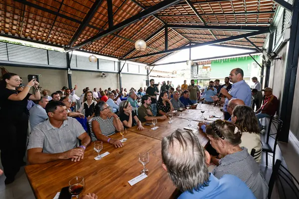 Em Itueta, governador em exercício almoçou com prefeitos e parlamentares, quando apresentou detalhes do Plano Estadual de Ação em Saúde do Acordo de Reparação do Rio Doce