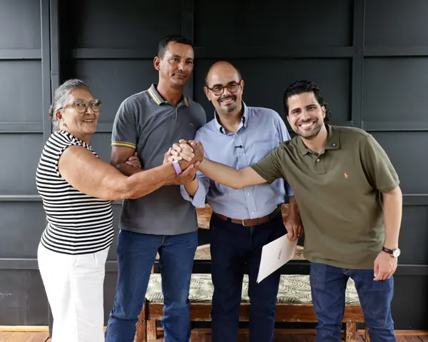 Em Itueta, governador em exercício almoçou com prefeitos e parlamentares, quando apresentou detalhes do Plano Estadual de Ação em Saúde do Acordo de Reparação do Rio Doce