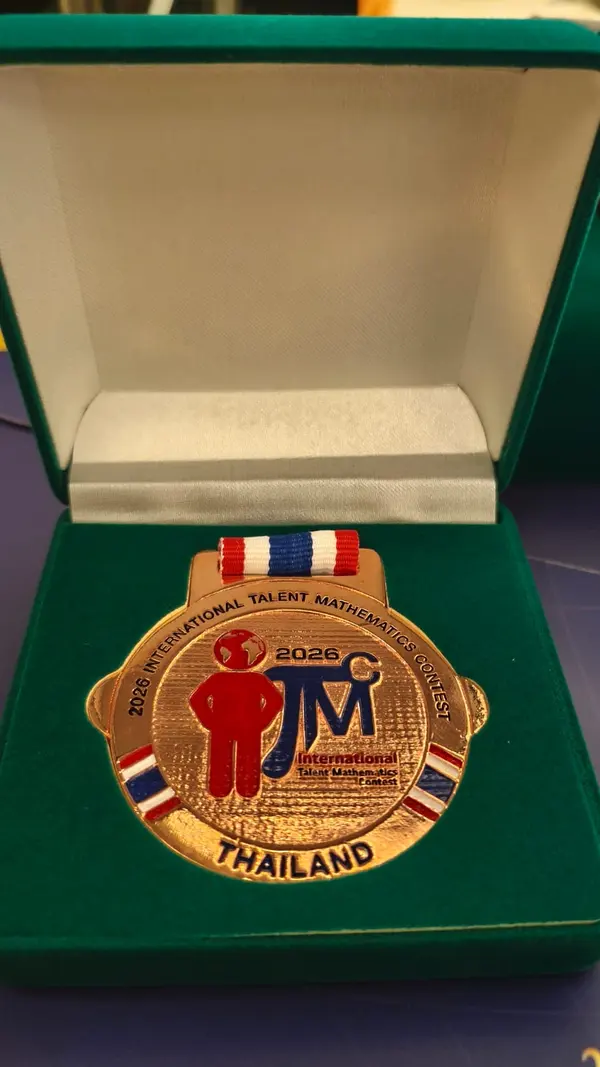 Estudantes da rede estadual de Minas conquistam duas medalhas de ouro em olimpíada de Matemática na Tailândia