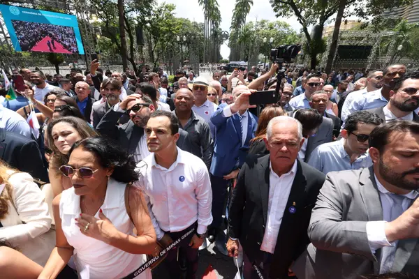 Governo de Minas realiza cerimônia de transmissão do cargo de governador de Romeu Zema para Mateus Simões