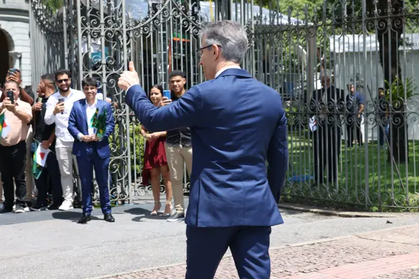 Governo de Minas realiza cerimônia de transmissão do cargo de governador de Romeu Zema para Mateus Simões