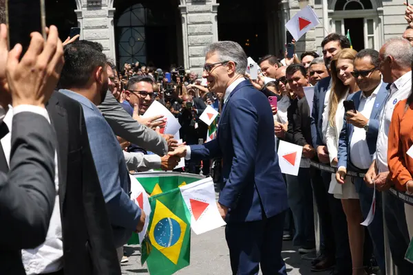 Governo de Minas realiza cerimônia de transmissão do cargo de governador de Romeu Zema para Mateus Simões