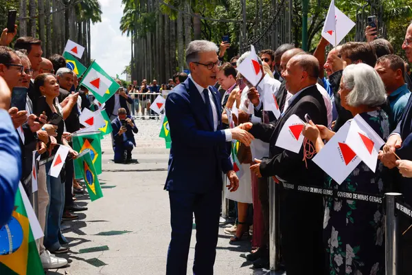 Governo de Minas realiza cerimônia de transmissão do cargo de governador de Romeu Zema para Mateus Simões
