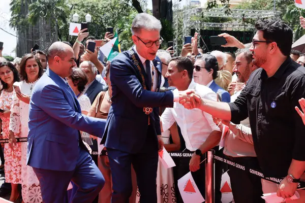 Governo de Minas realiza cerimônia de transmissão do cargo de governador de Romeu Zema para Mateus Simões