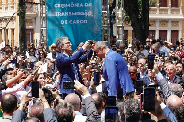 Governo de Minas realiza cerimônia de transmissão do cargo de governador de Romeu Zema para Mateus Simões