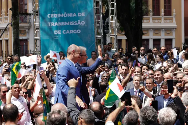 Governo de Minas realiza cerimônia de transmissão do cargo de governador de Romeu Zema para Mateus Simões