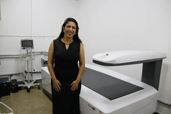 Camila Brandão, especialista em fisiologia do exercício e da saúde, coordena a pesquisa
