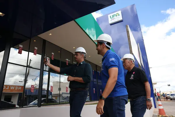 Governo de Minas vistoria obras da primeira Unidade de Pronto Atendimento de Coromandel