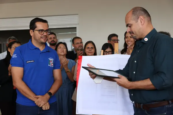 Governo de Minas vistoria obras da primeira Unidade de Pronto Atendimento de Coromandel