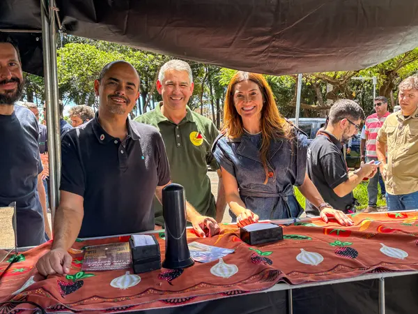 Governo de Minas inicia Praça de Serviços com atendimento direto à população em Uberlândia 