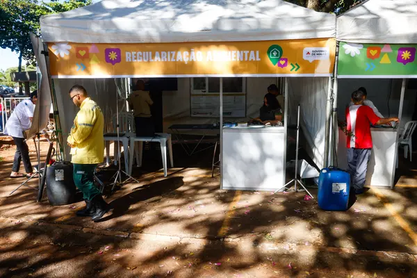 Governo de Minas inicia Praça de Serviços com atendimento direto à população em Uberlândia 