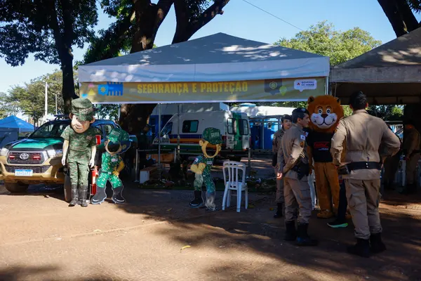 Governo de Minas inicia Praça de Serviços com atendimento direto à população em Uberlândia 