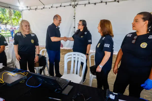 Governo de Minas inicia Praça de Serviços com atendimento direto à população em Uberlândia 