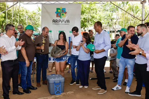 Governo de Minas transfere capital para Ipatinga e anuncia investimentos em mobilidade urbana para o Vale do Aço 