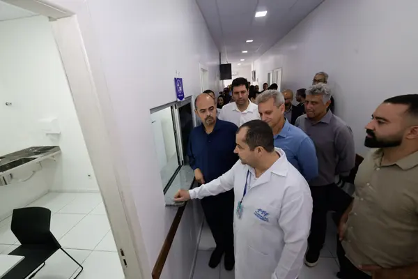 Governo de Minas vistoria novo posto da Hemominas no Vale do Aço e anuncia expansão da rede Colégio Tiradentes na região
