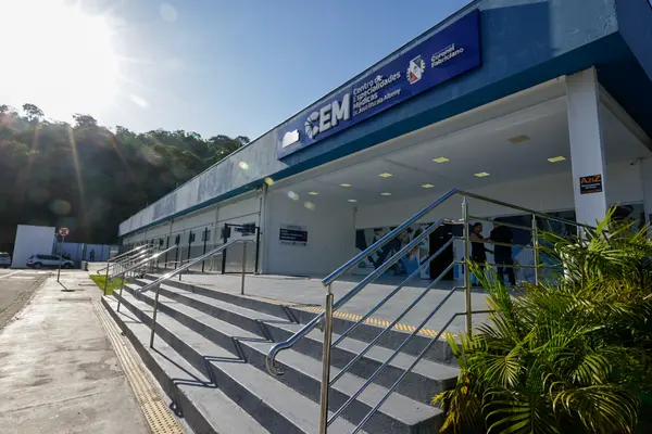 Governo de Minas vistoria novo posto da Hemominas no Vale do Aço e anuncia expansão da rede Colégio Tiradentes na região