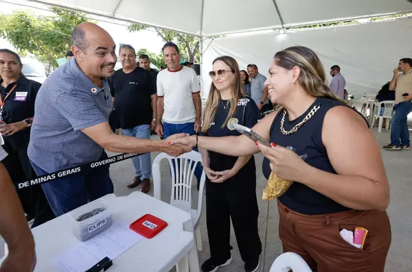 Praça de Serviços do Governo de Minas chega ao Vale do Aço com diversos atendimentos à população em Ipatinga