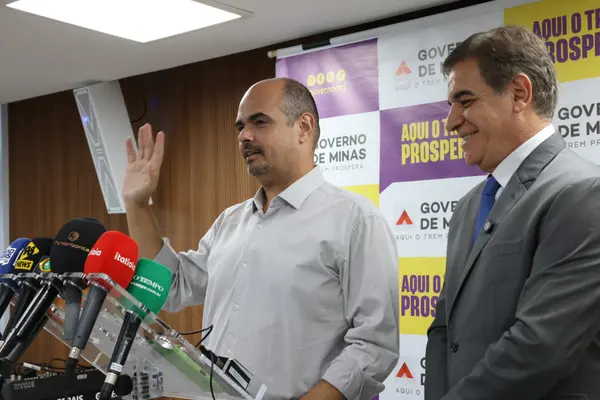 Governo de Minas sanciona projeto de lei sobre recomposição salarial de 5,4% para o funcionalismo público
