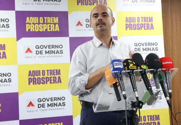 Governo de Minas sanciona projeto de lei sobre recomposição salarial de 5,4% para o funcionalismo público